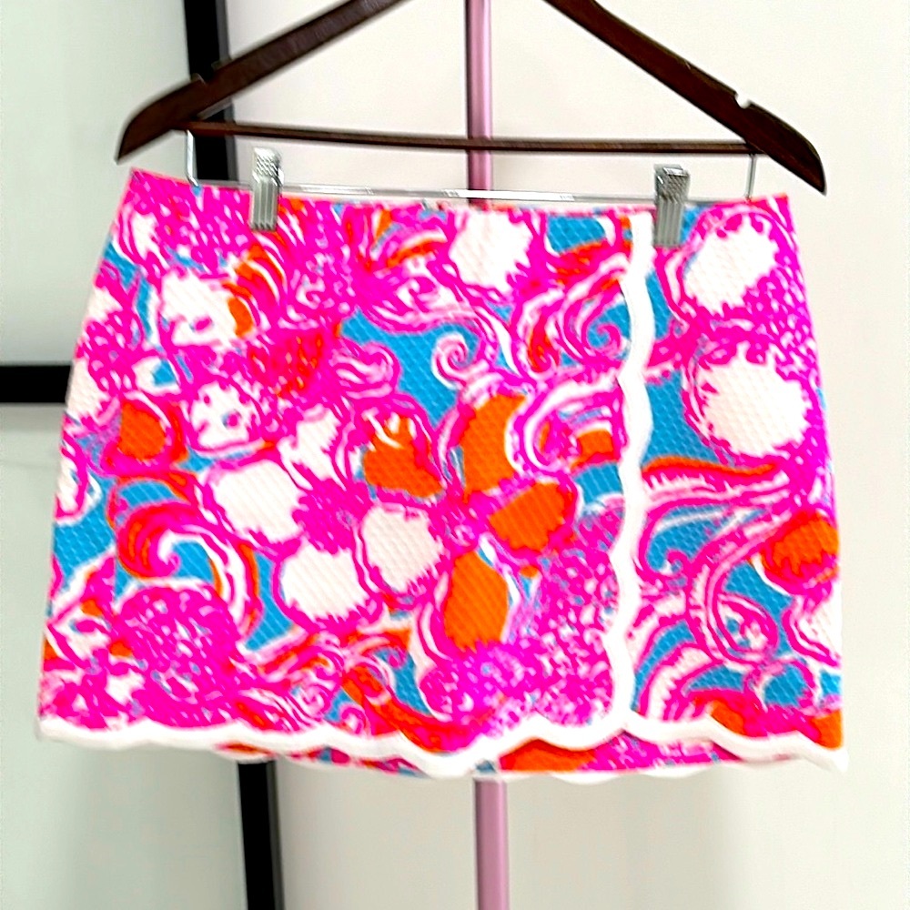 Lilly Pulitzer bright and happy colors SKORT  zipper back never worn w/tags